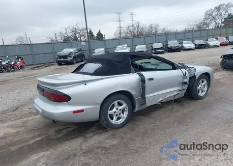 1995 Pontiac Firebird z USA, uszkodzony, nr VIN 2G2FS32S9S2240710